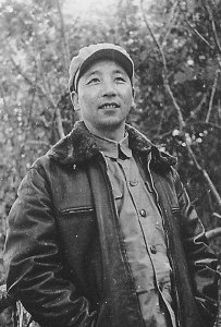 ​开国中将秦基伟，晚年被授予上将军衔，两个儿子也成为中将