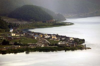 ​我国未识别民族（八甲族总人口1106人居住在云南省勐海县）