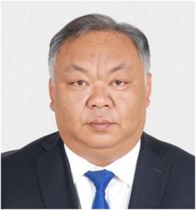 ​80后白发干部李忠凯又火了， 网友：这一次没人再质疑了！