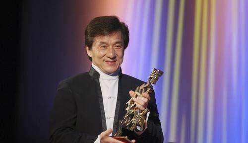 七小福现状：成龙尴尬！洪金宝仗义！元彪幸福！而这几个混得最惨