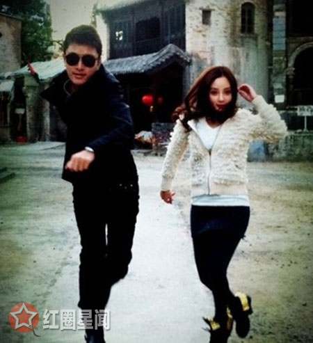 贾乃亮打李小璐图片怎么了 贾乃亮李小璐感情不和真的吗