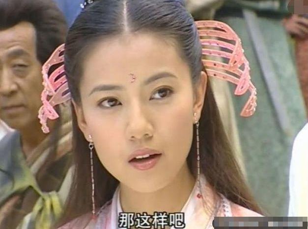 看5个周芷若的扮演者，个个都是女神，黎姿最美，最后一个是经典
