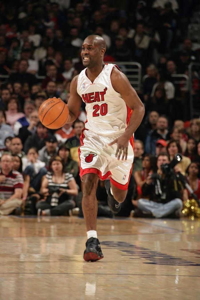 NBA历史十大助攻王: 保罗只排第十, 纳什基德无缘第一!