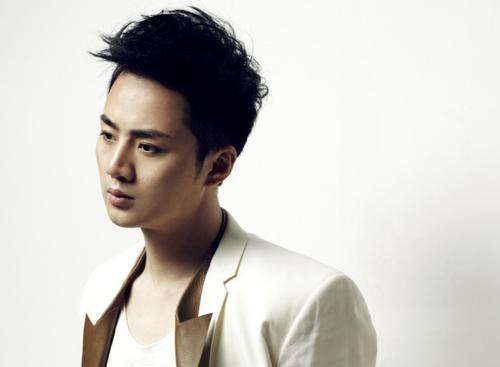 余少群和经纪人绯闻事件(余少群经纪公司)