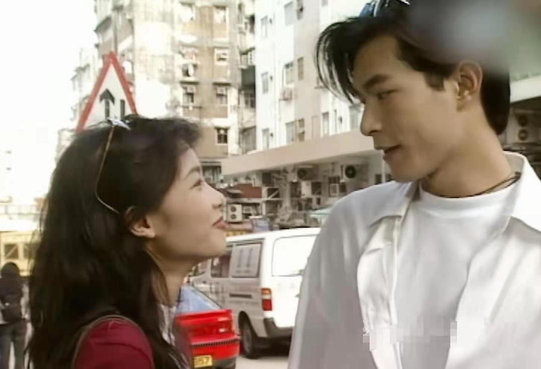 简佩筠个人资料写真作品