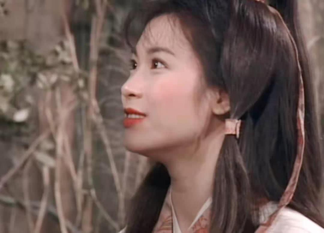 简佩筠个人资料写真作品