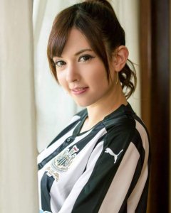 ​泷泽萝拉个人资料写真作品