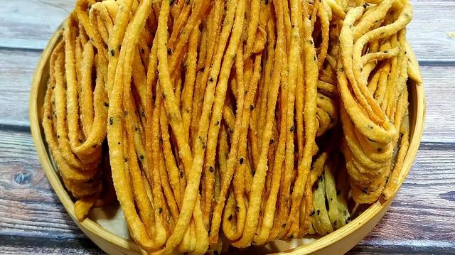 一共有特色面食30种(西北8种特色油炸面食)(1)