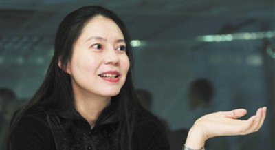 ​38年前叛逃者胡娜留美发展，还称不会再回国；最后却回国办展捞金