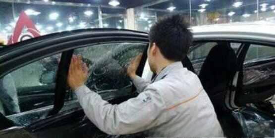 太阳膜怎么贴，新手汽车贴膜教程视频-