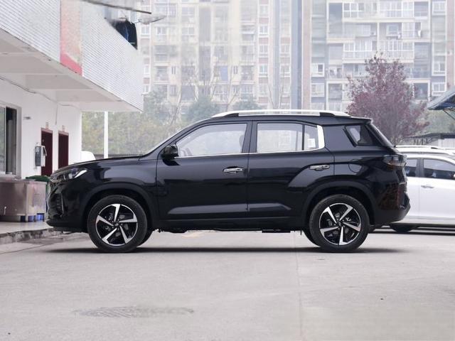 北京现代ix352025款自动挡最低多少钱可以落地？北京现代ix35官方价-