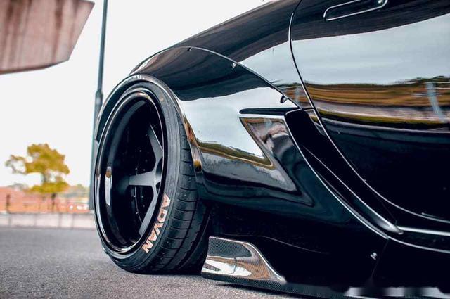 宽体雷克萨斯LC500,让漂亮变得疯狂-