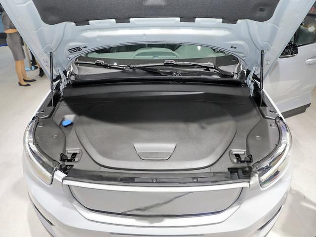 沃尔沃XC40新能源最新款最低价格是多少钱？沃尔沃XC40新能源购车价-