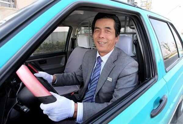 开出租车需要什么条件及流程，出租车司机一个月能挣多少-