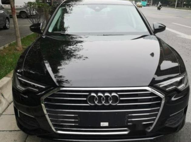 奥迪A6L低配40TFSI，全部落地价36.92万左右，高级性可圈可点-