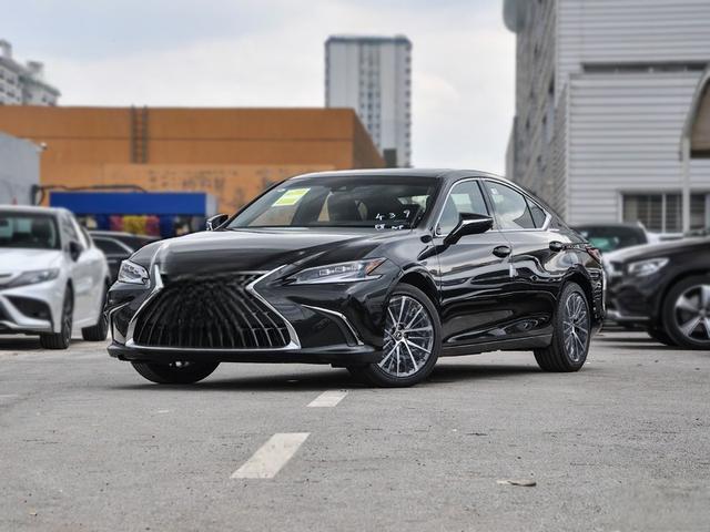 雷克萨斯300h落地价要多少?-