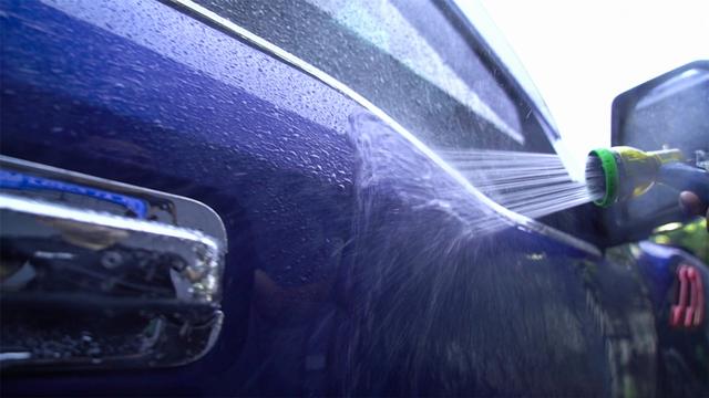 贴一套XPEL车衣大概需要多少钱？-