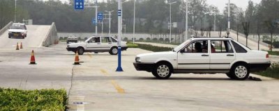 ​学车要花多少钱，考驾照真的很重要吗