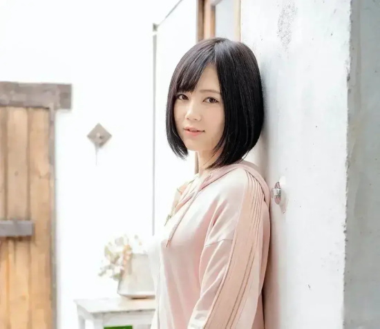 岛国演艺界王牌颜值担当凉森玲梦美图分享，超越时代的天使！