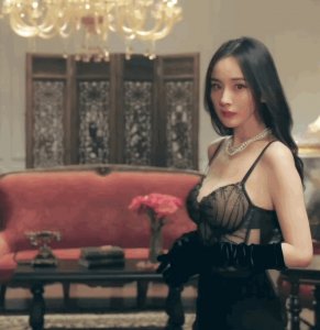 ​“四小花旦”《男人装》大赏！赵丽颖反差最大，杨幂真媚骨天成！