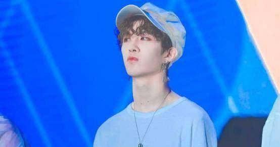 当男明星泡面头，每一个都帅到想舔屏，但是他的为什么像“鸡窝”