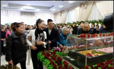 ​沪剧界痛失瑰宝！小筱月珍追悼会，众人缅怀一代名家！