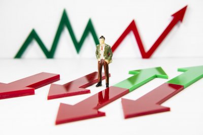 ​谁在操盘？徐翔关联公司净利大涨，靠“炒股”赚的