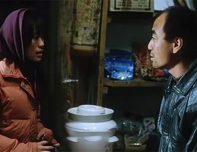 ​一个农村男人的悲惨故事：为延续香火纵容妻子出轨，最终引狼入室