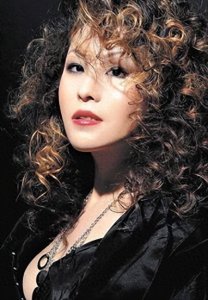 ​罗琦：16岁摇滚圈成名，18岁眼睛被刺瞎，后误入歧途，现状如何