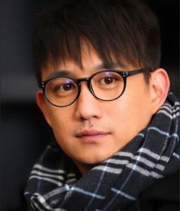 ​黄磊人设翻车！受害者太多，何炅尽力了，评论区终于敢说实话