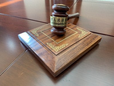 ​开网约车1年半碰撞41次！巧合还是“碰瓷”？揭秘穗首宗网约车司机骗保案始末