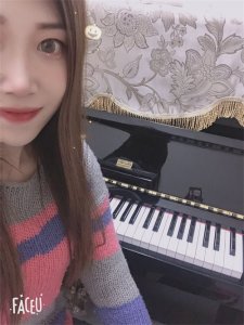 ​全网第一美女露娜，真实身份曝光，竟然是钢琴老师，难怪玩得转