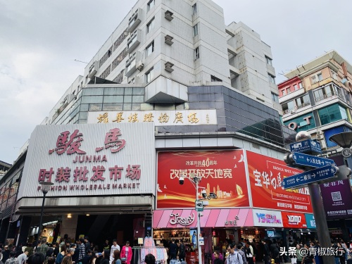 深圳这条土豪商业街，美女如云花钱如流水，人气旺全城人都来购物