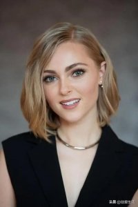 ​美国女演员——安娜索菲亚.罗伯