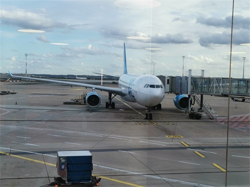 法国夏尔·戴高乐国际机场的印记