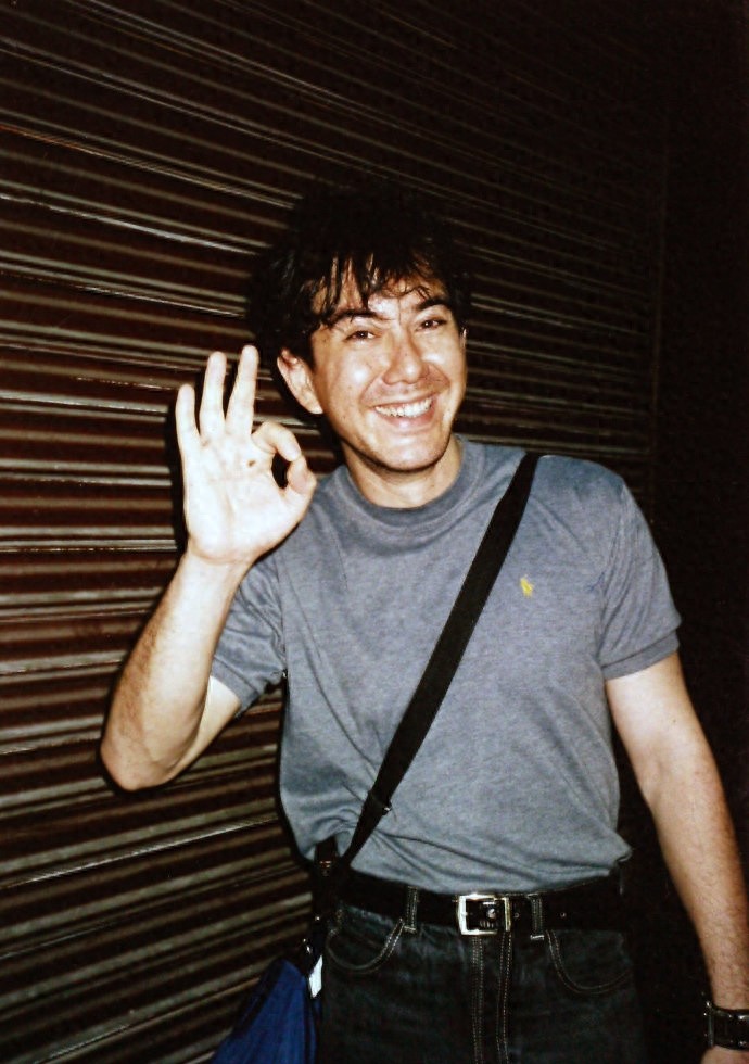 香港实力派影帝黄秋生年轻照片爆出,中英混血,最佳男配角