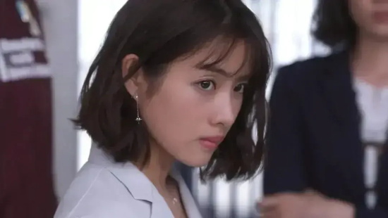 岛国励志美神：石原里美是那种只要一笑，就值得拥有最好的女孩