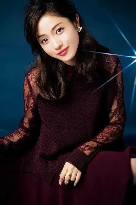 岛国励志美神：石原里美是那种只要一笑，就值得拥有最好的女孩