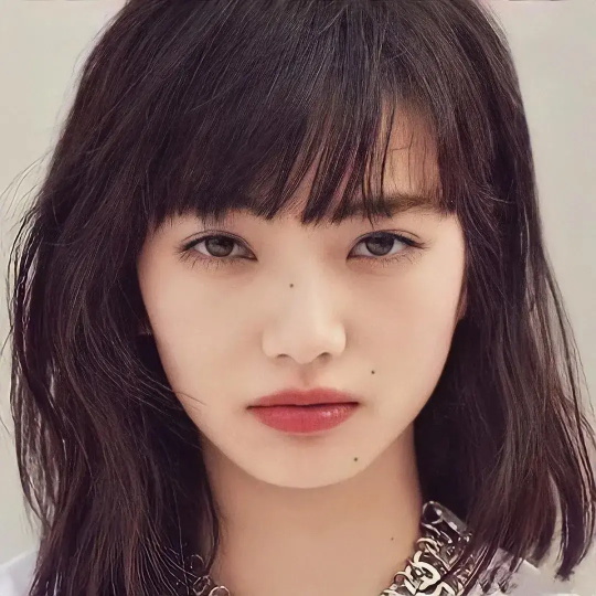 霓虹国的“男神收割机”：小松菜奈清纯女高中生图片合集