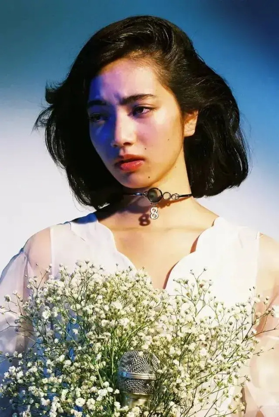 霓虹国的“男神收割机”：小松菜奈清纯女高中生图片合集