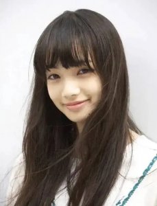 ​霓虹国的“男神收割机”：小松菜奈清纯女高中生图片合集