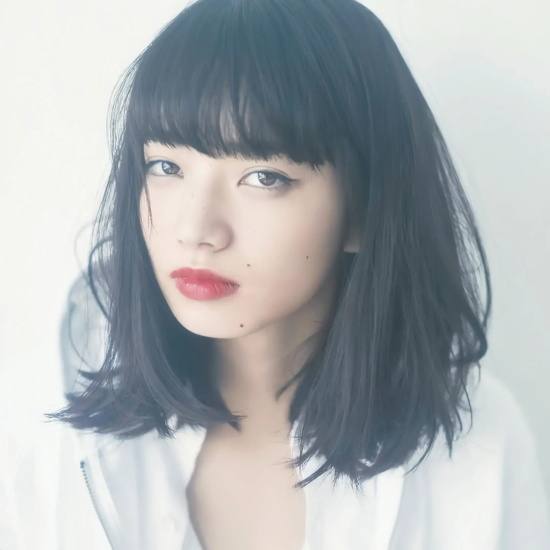 霓虹国的“男神收割机”：小松菜奈清纯女高中生图片合集