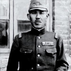 ​七七事变的主角，提拔不到一个月就被苏联坦克碾压粉碎，尸骨无存