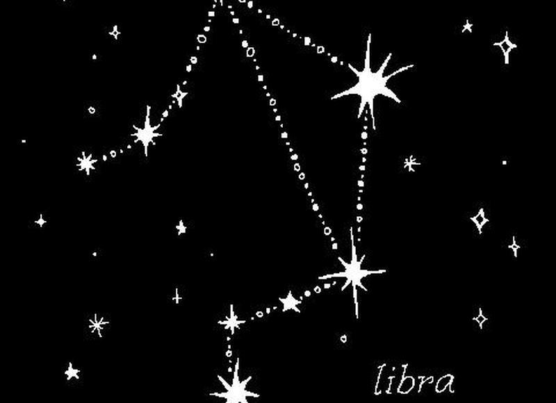 女孩等你主动的5个暗示，这些迹象表明你有大机会