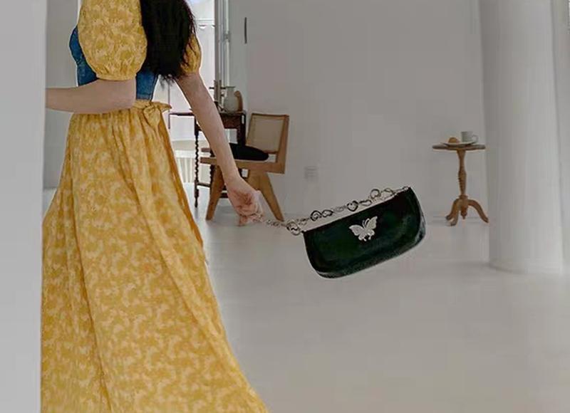 杨超越衣服，杨超越几千块衣服呈现200块风采