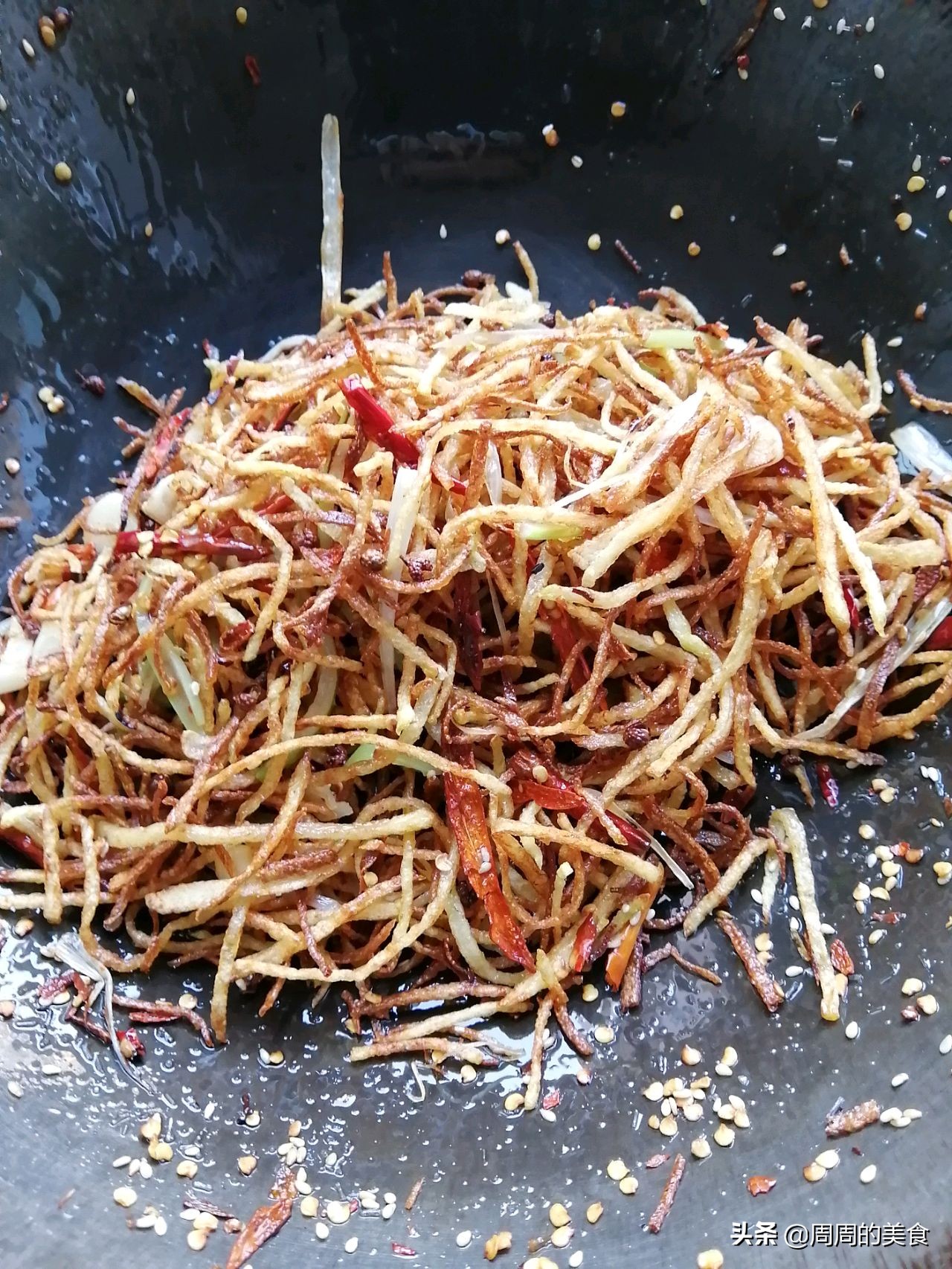 土豆炒多久才熟透(金黄酥脆炒土豆丝制作步骤)