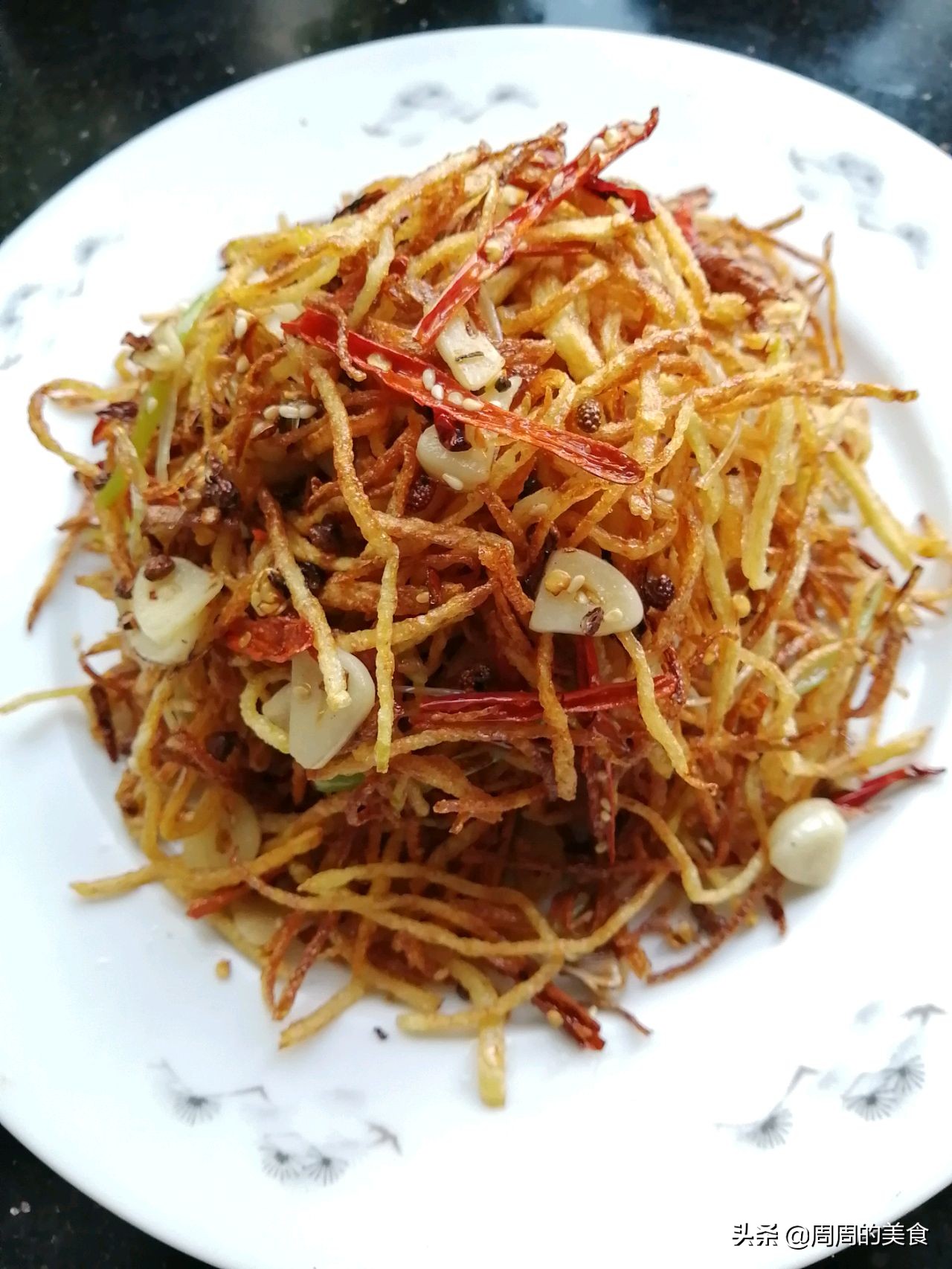 土豆炒多久才熟透(金黄酥脆炒土豆丝制作步骤)