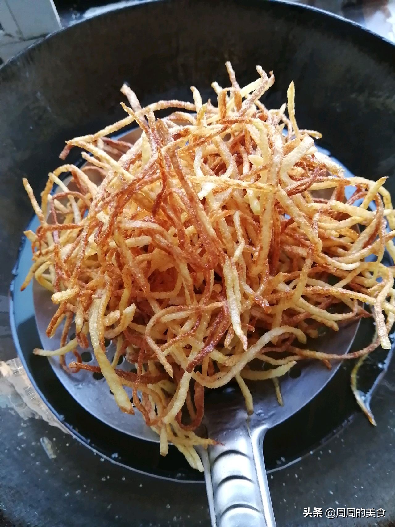 土豆炒多久才熟透(金黄酥脆炒土豆丝制作步骤)