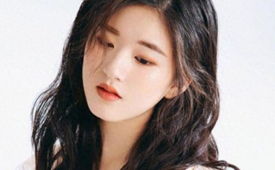 ​太像了！赵露思撞脸韩国女星朴慧秀，相似度惊人仿佛AI换脸