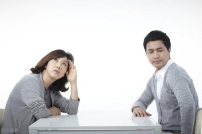 ​男人一吵架就说离婚的心理（男人一吵架就提离婚是什么心理）